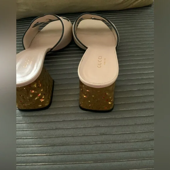 Gucci Cut Classic Leather Sandals Rose sz 38 (8) - Picture 4 of 10